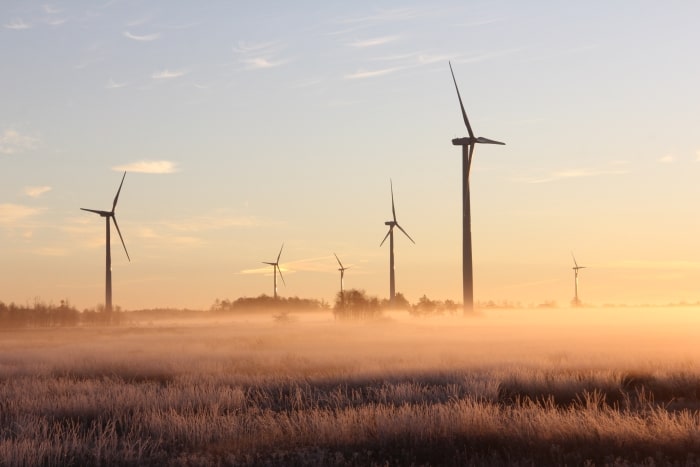 Každá provincia, územie, mestská oblasť, vidiecke mesto alebo osada vo veľkej krajine, ako je Kanada, má svoj vlastný energetický kontext